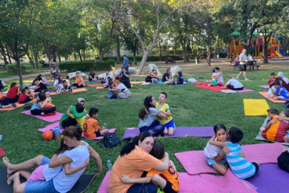 Keşan Belediyesi'nden Anne-Çocuk Yogası Etkinliği