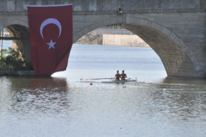 Kürek Yarışlarında Final Günü