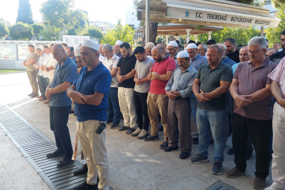 Tekirdağ'da Haniye İçin Gıyabi Cenaze Namazı Kılındı