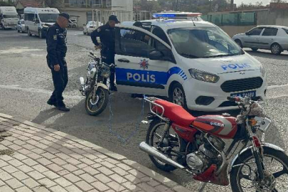 Tekirdağ'da 2 Zanlı Çaldıkları Motosikletle Yakalandı