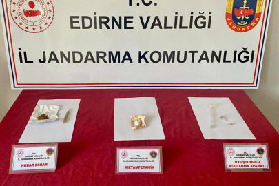 Edirne'de Araçta Uyuşturucu Operasyonu