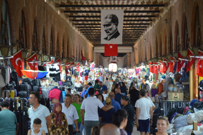 “Serinlemek İçin Alipaşa Çarşısı’nı Tercih Ediyorlar”