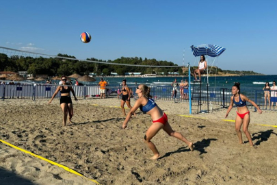 Gelibolu'da Plaj Voleybolu Turnuvası Sona Erdi