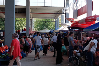 Edirne’deki Pazarda Yerli Ürünler Hareketliliği Artırdı