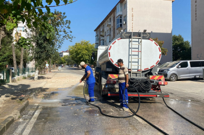 Edirne Belediyesi’nden Yollarda Sulu Temizlik