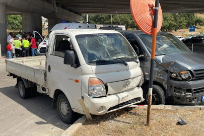 Keşan'da Kamyonet İle Minibüsün Çarpıştığı Kazada 1 Kişi Yaralandı