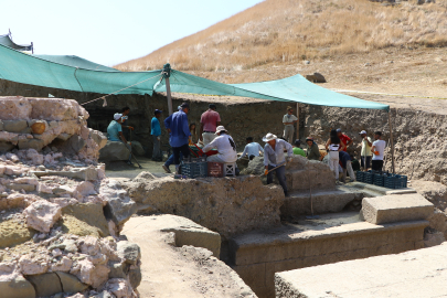 Tekirdağ'da Perinthos Antik Kenti'ndeki Tiyatro Gün Yüzüne Çıkarılıyor