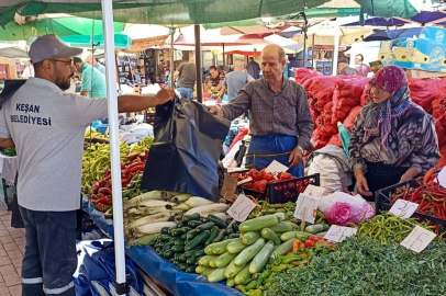 Keşan Belediyesi’nden Pazaryerlerinde Temizlik Seferberliği