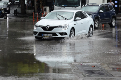 Kırklareli'nde Sağanak Yağış Etkili Oldu