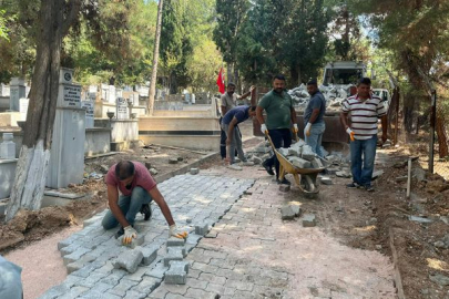 Edirne Belediyesi Buçuktepe Mezarlığı’ndaki Yıpranan Yolları Yeniliyor