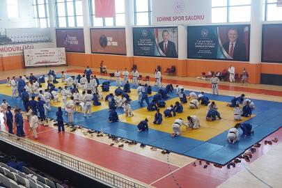 Uluslararası Sporcular Edirne’de Kamp Yapıyor