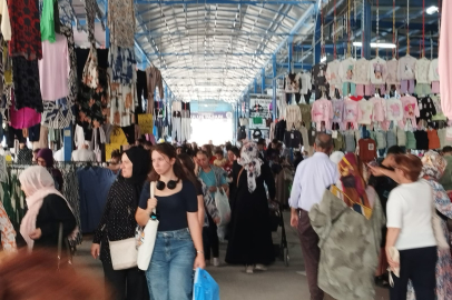 Ulus Pazarı Esnafı Yoğunluktan Memnun