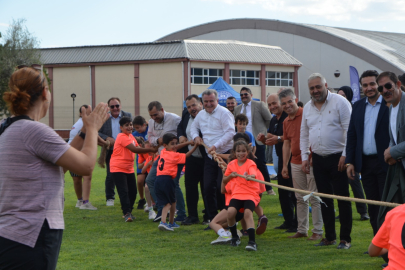 Bakan Bak, Öğrencilerle Lansmanda Buluştu