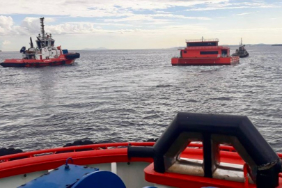 Çanakkale Boğazı'ndan Geçen 'Esenkıyı' Yedeklisi Makine Arızası Yaptı