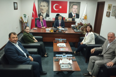 Bakan Yumaklı’dan AK Parti Edirne’ye Ziyaret