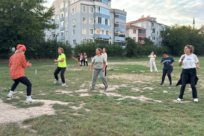 Kırklareli'nde Kadınlar Avrupa Hareketlilik Haftası'nda Zumba Yaptı