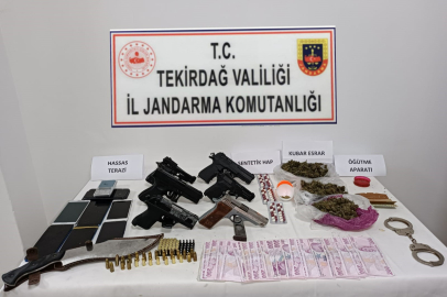 Tekirdağ'da Jandarma Operasyonunda Silah ve Uyuşturucu Ele Geçirildi