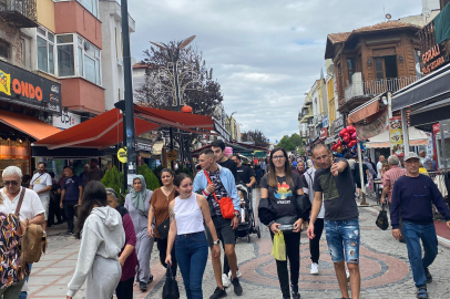 Saraçlar Caddesi Doldu Taştı