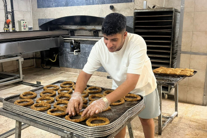 “Gündüz Öğrencilik, Akşamları Simit Yapıyorum”