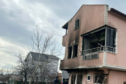 Tekirdağ'da Tek Katlı Evde Çıkan Yangında 1 Kişi Öldü