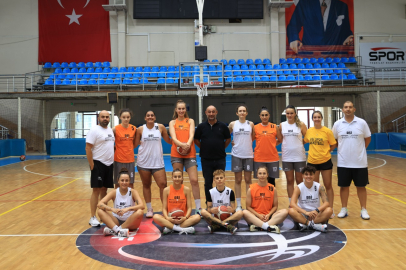 Kadınlar Basketbol 1. Ligi'nin Edirne Ekibi, Kentte Basketbol Ruhunu Canlandırdı