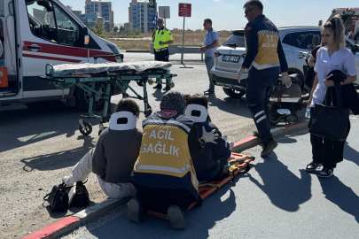 Edirne'de Motosikletin Devrilmesi Sonucu 2 Kişi Yaralandı