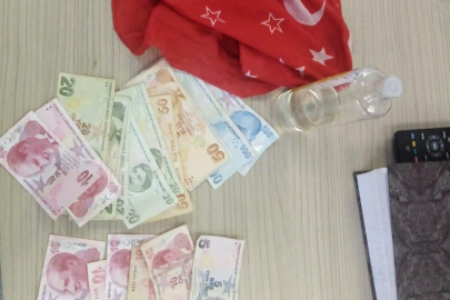 'Askere Gideceğim' Yalanıyla Para Toplayan Dilenci Yakalandı