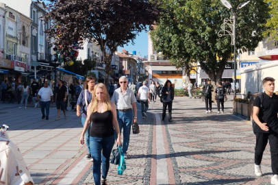 Edirne’de Cuma Günü Yoğunluğu