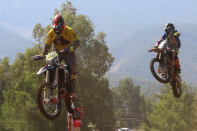 Fethiye'de Süper Enduro Şampiyonası Heyecanı