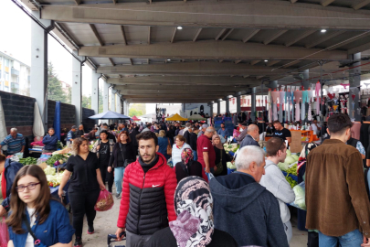 Edirne Pazarında Meyve ve Sebzeye Akın