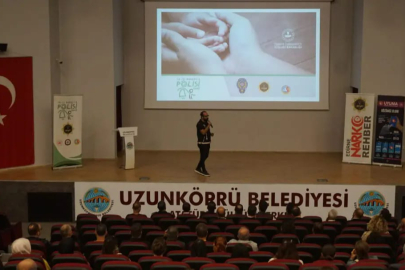 Uzunköprü’de "En İyi Narkotik Polisi Anne" Semineri Düzenlendi