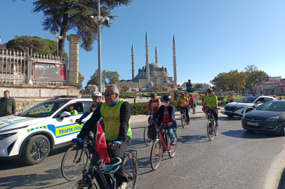 Edirne’de Şehitlere Saygı Bisiklet Turu