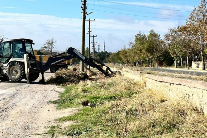 Lalapaşa Belediyesi’nden Temizlik ve Yol Bakım Çalışmaları