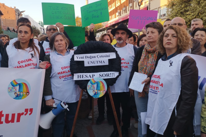 Edirne Çocuk Hakları Derneği’nden Siyah Çelenkli Eylem