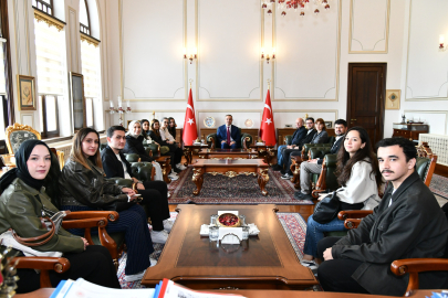 Kırklareli Üniversitesi Öğrencilerinden Vali Soytürk’e Ziyaret