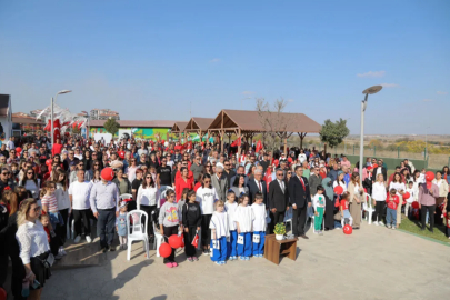 Başkan Akın, Cumhuriyet Coşkusunu Çocuklarla Paylaştı