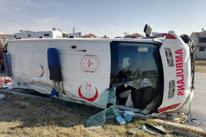 Uzunköprü'de Ambulans Kazası: 7 Yaralı