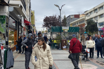 Edirne’de Kışlıkları Dolaptan Çıkartan Hava