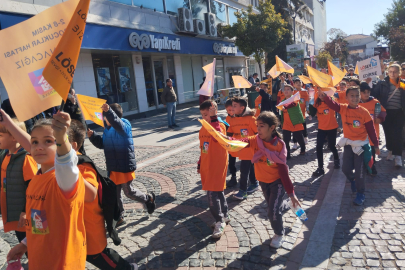 Lösemili Çocuklar Haftası Etkinlikleri Yürüyüşle Başladı