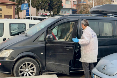 Bir Kişi Park Halindeki Minibüste Ölü Bulundu