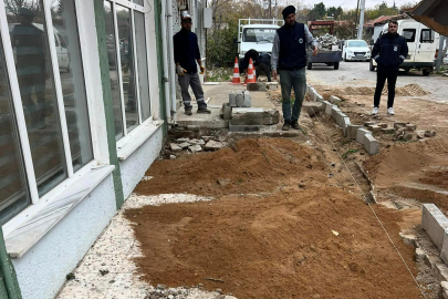 Pehlivanköy Belediyesi, Kaldırım Tamirat Çalışmalarına Devam Ediyor