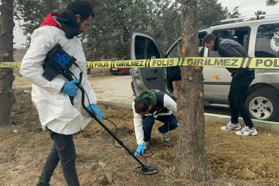 Tekirdağ'da 2 Kişi Mezarlıkta Park Halindeki Araçta Ölü Bulundu