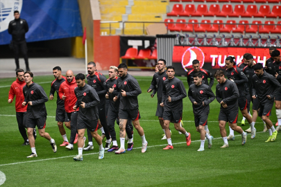 A Milli Futbol Takımı, Karadağ Maçının Hazırlıklarını Tamamladı