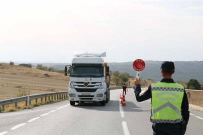 Kırklareli’nde Trafik Denetimi: 7 Sürücünün Belgelerine El Konuldu