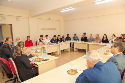 TÜ Rektörü, Uluslararası Öğrencilerle DİLMER’de Buluştu