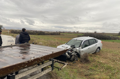 Kapaklı'da Otomobil ile TIR Çarpıştı: 1 Yaralı