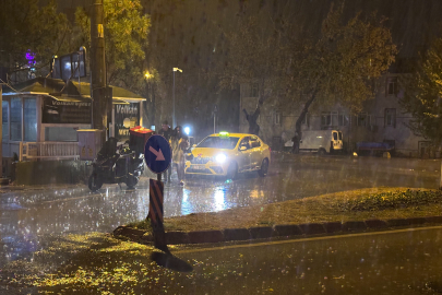 Edirne’de Gece Sağanak Yağış ve Lodos Etkili Oldu