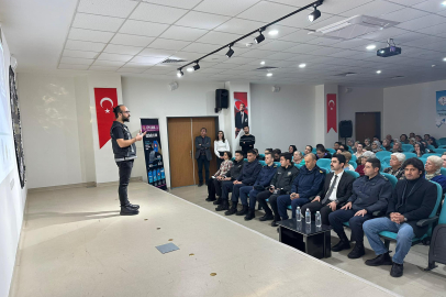 Enez’de “En İyi Narkotik Polisi Anne” Semineri Düzenlendi