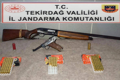 Tekirdağ'da Jandarma Operasyonlarında Ruhsatsız Silahlar Ele Geçirildi