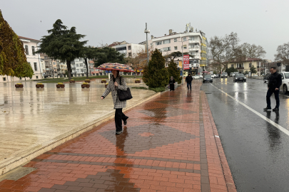 Tekirdağ ve Kırklareli'nde Sağanak Etkili Oluyor